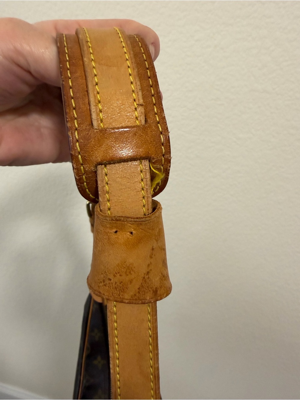 Louis Vuitton Brown Leather Interior Zip Pocket Shoulder Bag - Picture 7 of 16